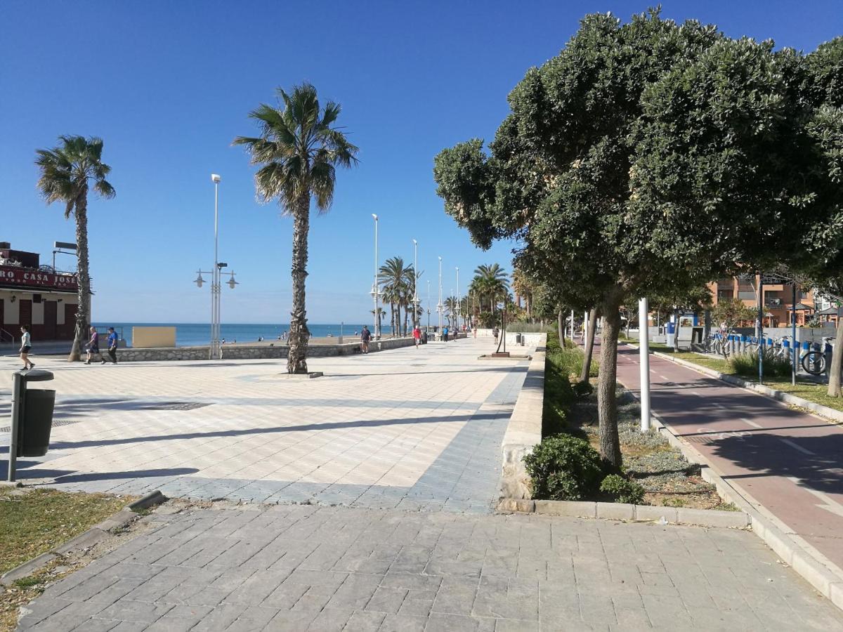 Piso Nuevo Al Lado De La Playa Apartment Malaga Exterior photo